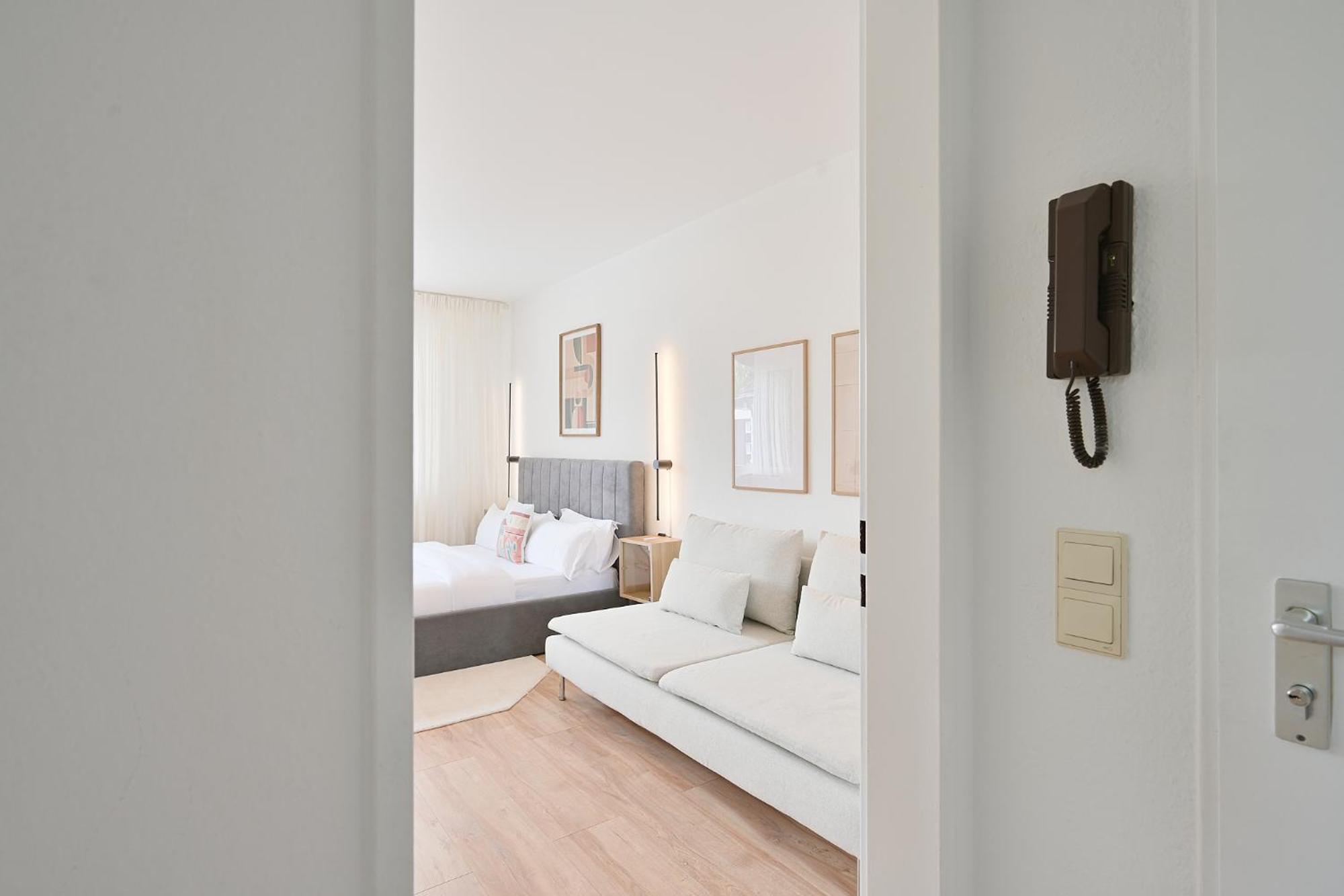 Beautiful And Stylish 1-Bedroom With Kitchen And King Size Bed Wuppertal Kültér fotó